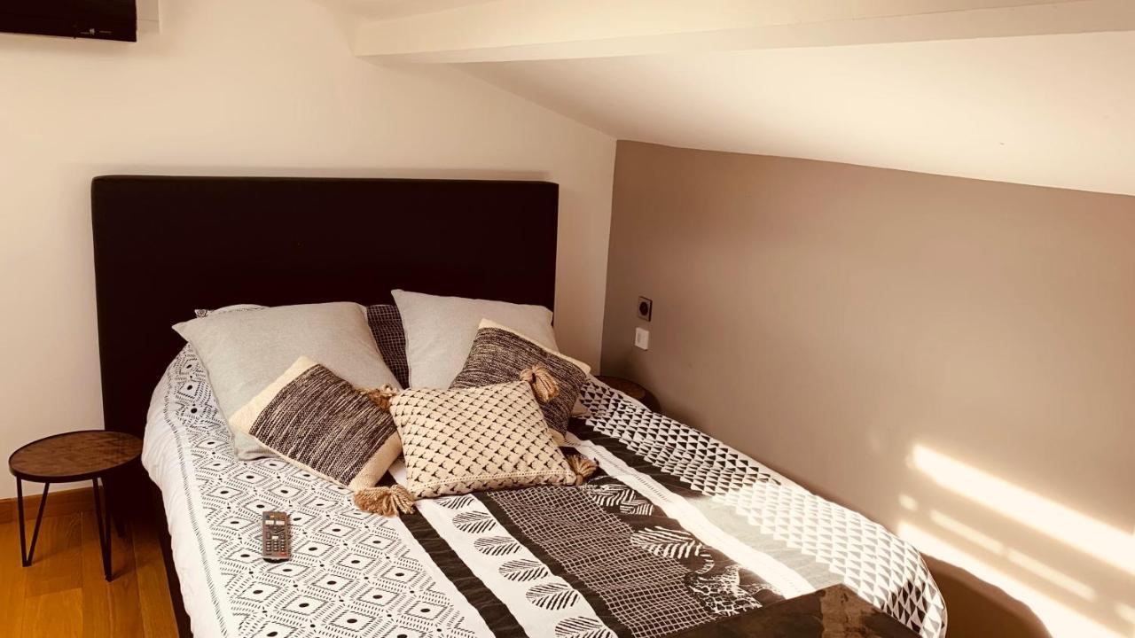 Appartement moderne tout à pied plages, commerces Saint-Cyr-sur-Mer Esterno foto
